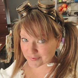 Meet your Posher, Leelee